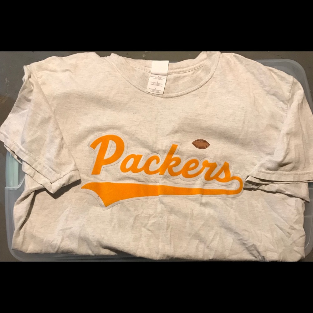 Men’s Green Bay Packer shirt